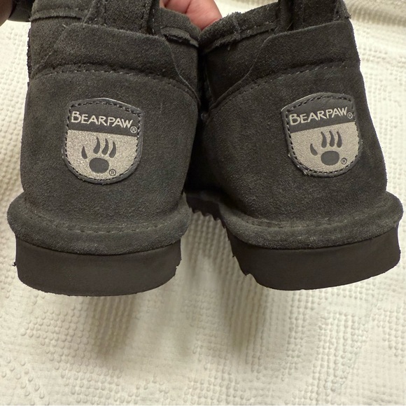 Bearpaw Shorty Water Resistant Winter Boots Graphite Suede Fur Lined 6 - Picture 3 of 9